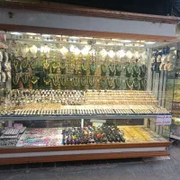 به یک فروشنده خانم نیازمندیم