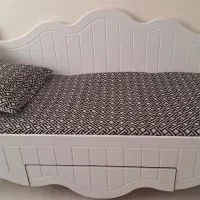 تخت یک نفره و میز تحریر (برند  بالسا)