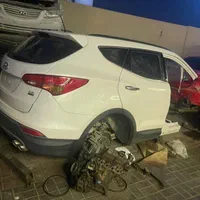 سقف ساندروف کاپوت گلگیر در سانتافه سفید فابریک