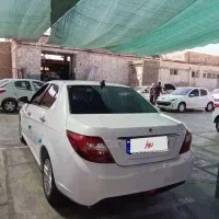 دنا پلاس سفید ۶دنده صفر۱۴۰۴|خودرو سواری و وانت|اصفهان, وحید|دیوار