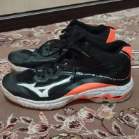 کفش والیبال اورج میزانو z6|کیف، کفش، کمربند|قم, شاه سید علی|دیوار