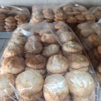 عمده فروشی انواع کیک وشیرینی|خوردنی و آشامیدنی|شاهین‌شهر, گزبرخوار|دیوار