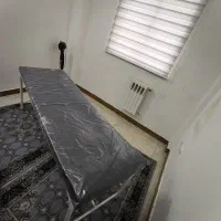 یک عدد تخت طبی