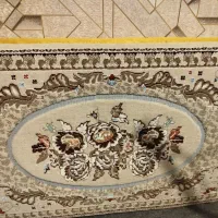 یک جفت پشتی طرح فرش