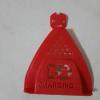 نگهدارنده گوشی در حال شارژ