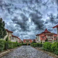 ویلا بومهن«گلخندان»