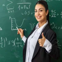 دعوت به همکاری معلم برای تدریس در آموزشگاه زبان