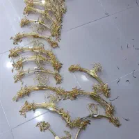 اویز لباس زیر طلایی گیره دار