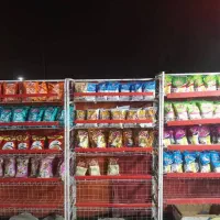 راننده برای پخش تنقلات