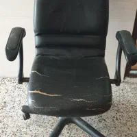 صندلی چرمی چرخان اداری کارکرده