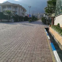 نظافتچی با جای خواب