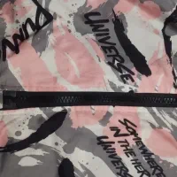 کاپشن|لباس|قم, چهار مردان|دیوار