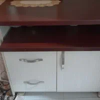 کابینت اپن که به عنوان میزنهار خوری و کمد هم میشه