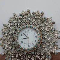 ساعت طرح برنز