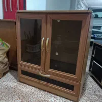 میز تلویزیون و دراور و گلدان