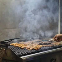 سوخاری،پیتزا،فربان،وسط کار،کارگر ساده