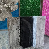 بکگراند پولکی|خدمات پذیرایی، مراسم|باغستان, |دیوار