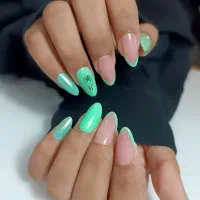 خدمات ناخن تخفیف ویژه شب یلدا|خدمات آرایشگری و زیبایی|شاهین‌شهر, خانه کارگر|دیوار