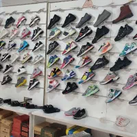 ویترین جارگالی کفش ام دی اف شیار دار و باکس