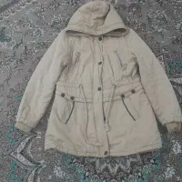کاپشن|لباس|تاکستان, |دیوار