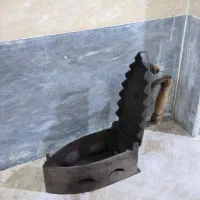 اتو قدیمی ذغالی|کلکسیون اشیاء عتیقه|اصفهان, آفاران|دیوار