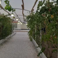 اجاره باغ|اجارهٔ کوتاه‌مدت ویلا و باغ|نجف‌آباد, کهریزسنگ|دیوار