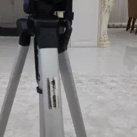 سه پایه دوربین