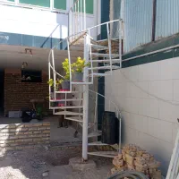 پله گردان آهنی