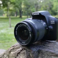 دوربین عکاسی canon1300d EOS