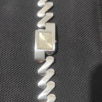 ساعت گوچی زنانه اصلی