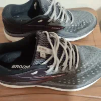 کفش بروکس ( 44.5 )