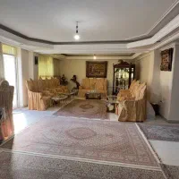 فروش آپارتمان ۱۳۸ متر کوی زمرد/ ولی امر