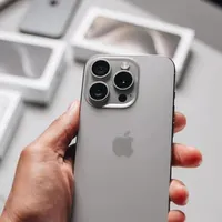 آیفون 15پرو مکس سفید