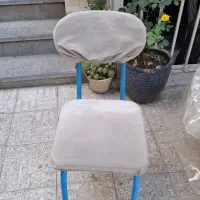 صندلی آهنی