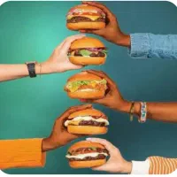 استخدام آقا جهت کار در فست فود ۷ شب تا ۱ بامداد