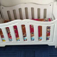 تخت خواب همراه با تشک