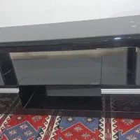 میز تلویزیون شیشه ای