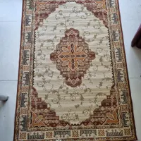 سه عدد قالیچه 1*1/5 متری با یک پادری