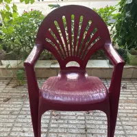 صندلی خوش رنگ و راحت