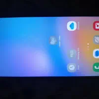 دو ععد گوشی در هد هدد اکبند
