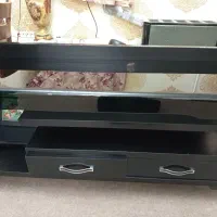 میزتلویزیون شیشه ای سین تاژ. درحدنو|میز تلویزیون|اردبیل, |دیوار