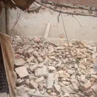 کارگر ساختمان کنترات و باغ