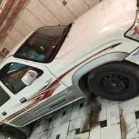 تویوتا 2005هایلوکس 2700