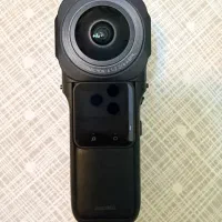فروش دوربین حرفه ای insta360 ome rs