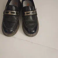 گاپشن و کفش بچگانه