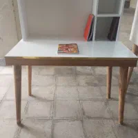 میز تحریر و ...