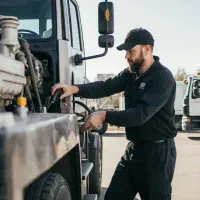 استخدام مکانیک کامیون و کامیونت، دینام ساز وفنرساز