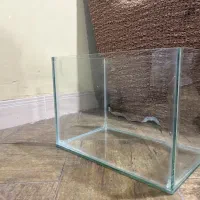 فروش انواع آکواریوم در انداره های متنوع