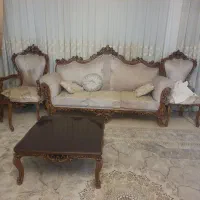 مبل چوبی ب علت مشکل ب فروش میرسد