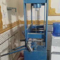 دستگاه پرس